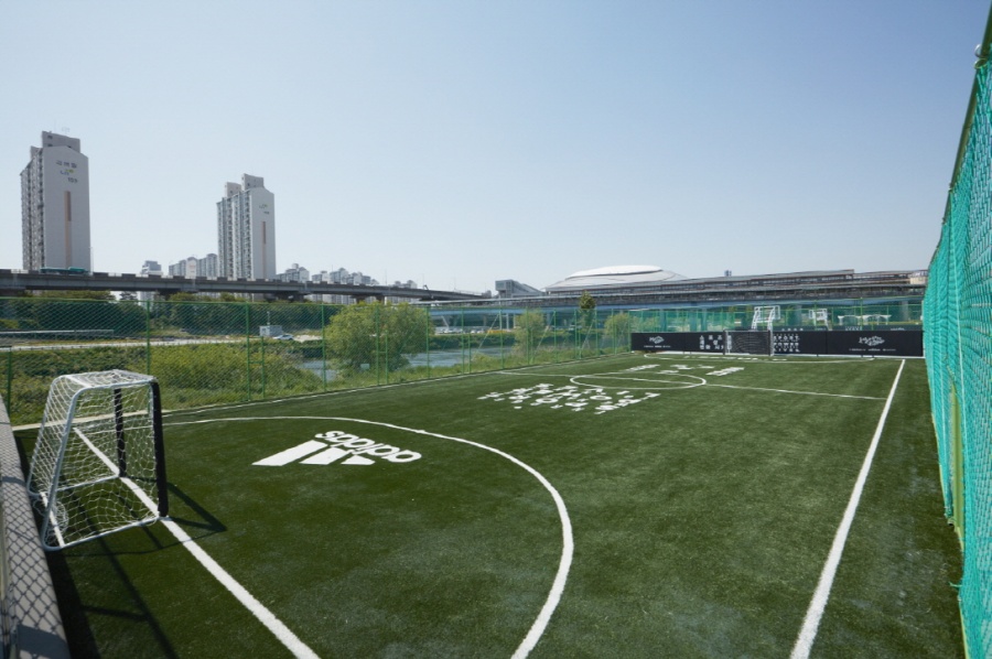 풋살경기장A(구일역하부) 대표 이미지