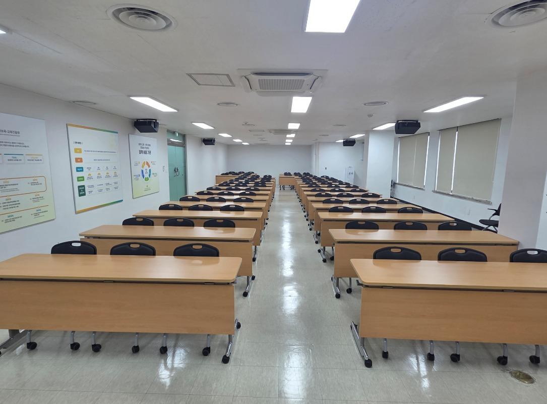 한국영유아보육교육진흥원 대회의실 대표 이미지
