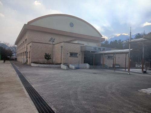 설온중학교 체육관 프로그램 사진 1