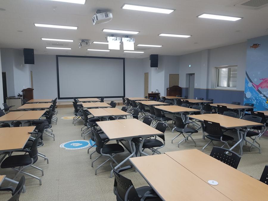 한국수산자원공단 동해생명자원센터 연어생태체험관 대표 이미지