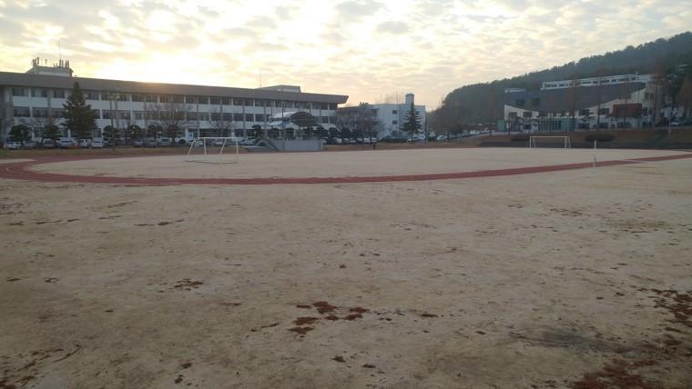 한국폴리텍대학 창원1캠퍼스 운동장 대표 이미지